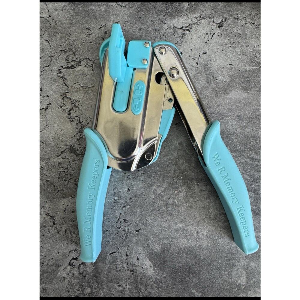 We R Memory Keepers - CROP-A-DILE - DISC POWER PUNCH - DISC POWER PUNCH 661367